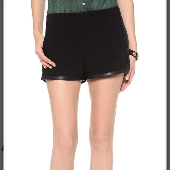 RAG & BONE
LACROSSE Royal Blue crepe with leather trimming short - Picture 9 of 11